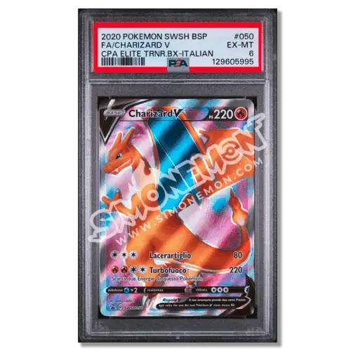 Carta Pokémon Charizard V, PSA 9, in custodia di plastica.