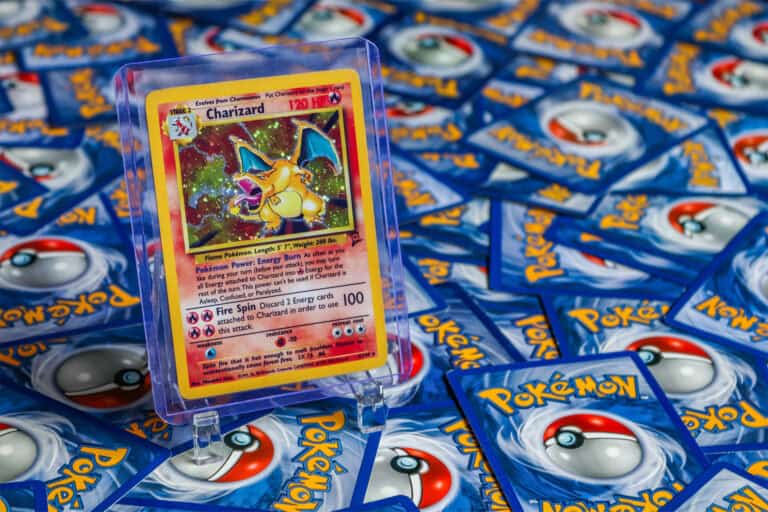 Come conservare e proteggere le carte Pokémon: sleeve, toploader e umidità