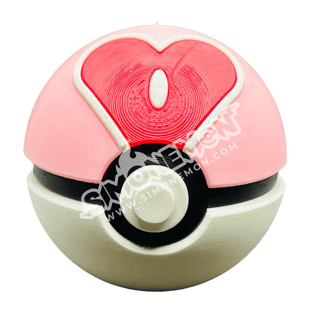 Pokéball rosa e bianca con cuore rosso al centro.