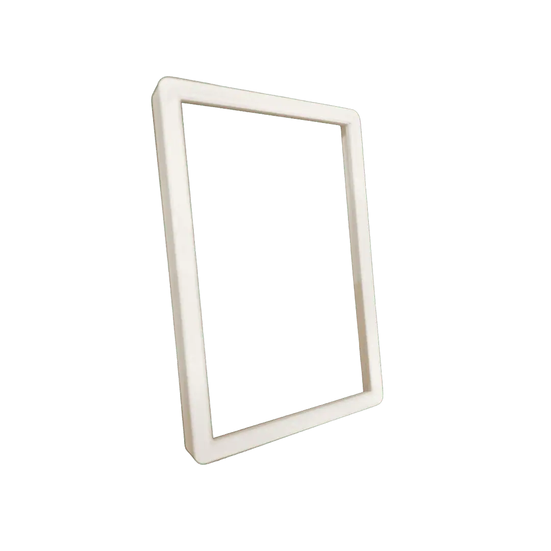 Cornice in legno bianco per decorazioni e cornici fotografiche.