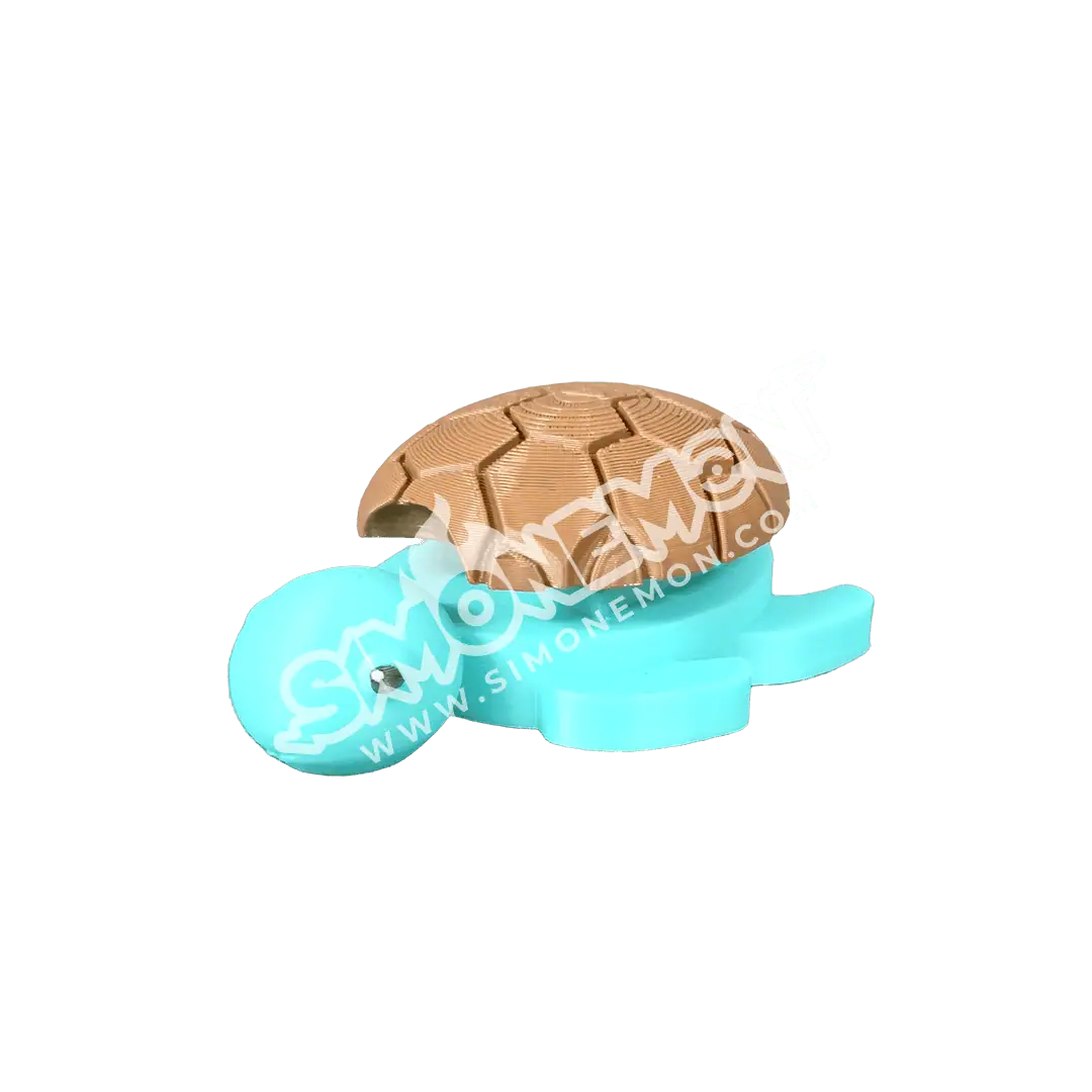 Tartaruga di plastica con guscio rotto e corpo azzurro.