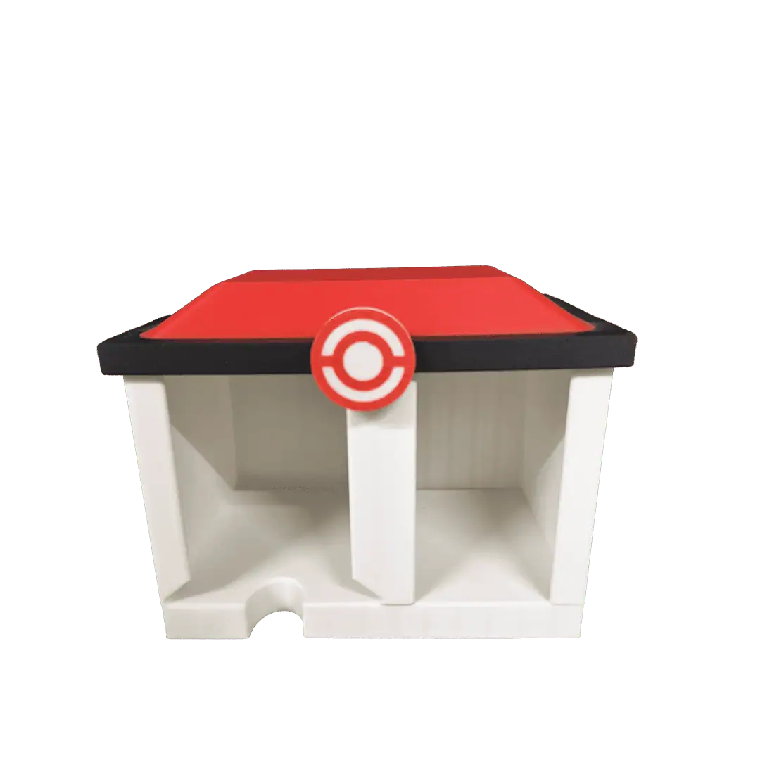 Tavolo da gioco Pokémon con logo e superficie rossa.